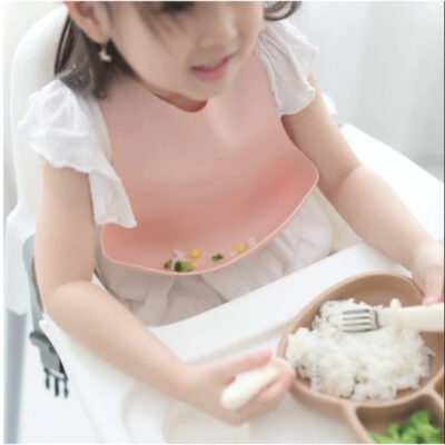 yoriandco | Celemek Bayi Silikon Waterproof Silicone Baby Peralatan Makan Bayi Bib BPA Free thumbnail 3