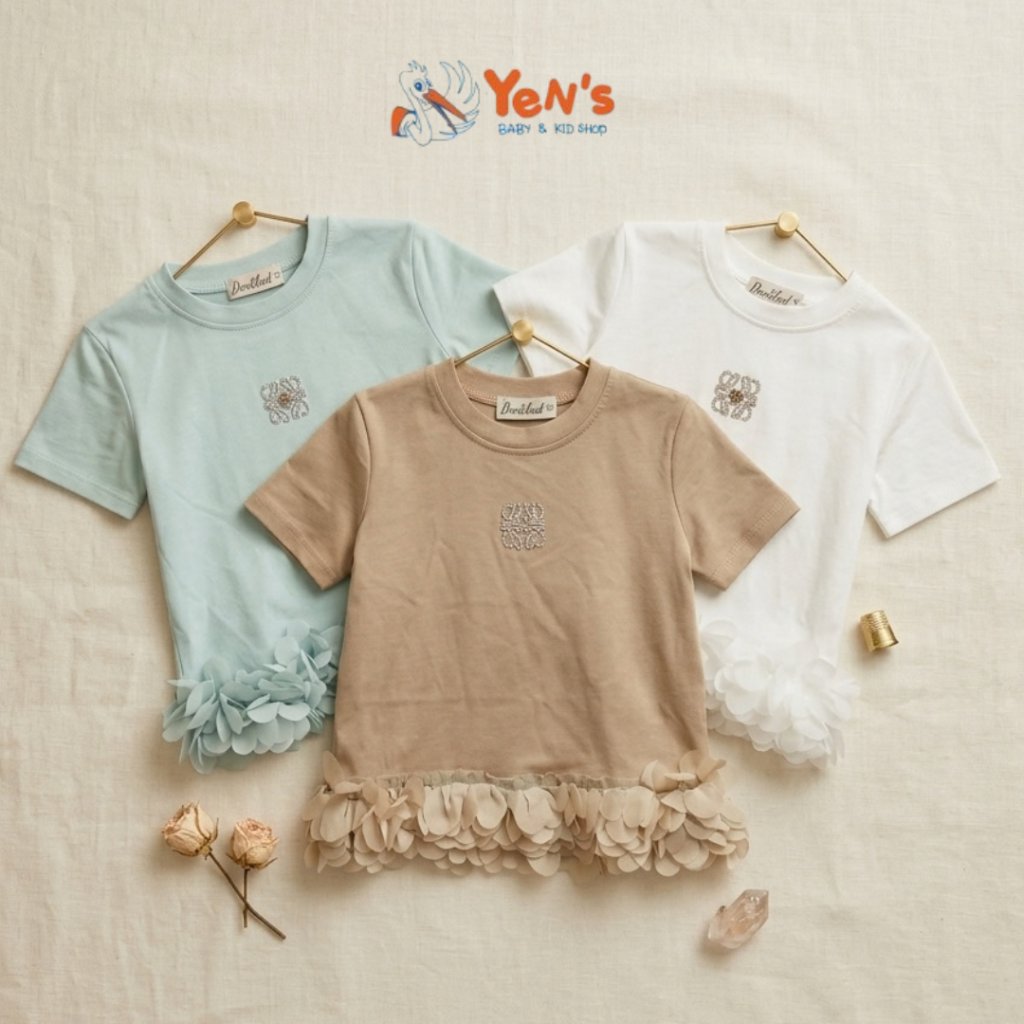 Kaos Baju Anak Perempuan Import Detail Ruffle Bunga Rumbai & Broche Mewah 851805
